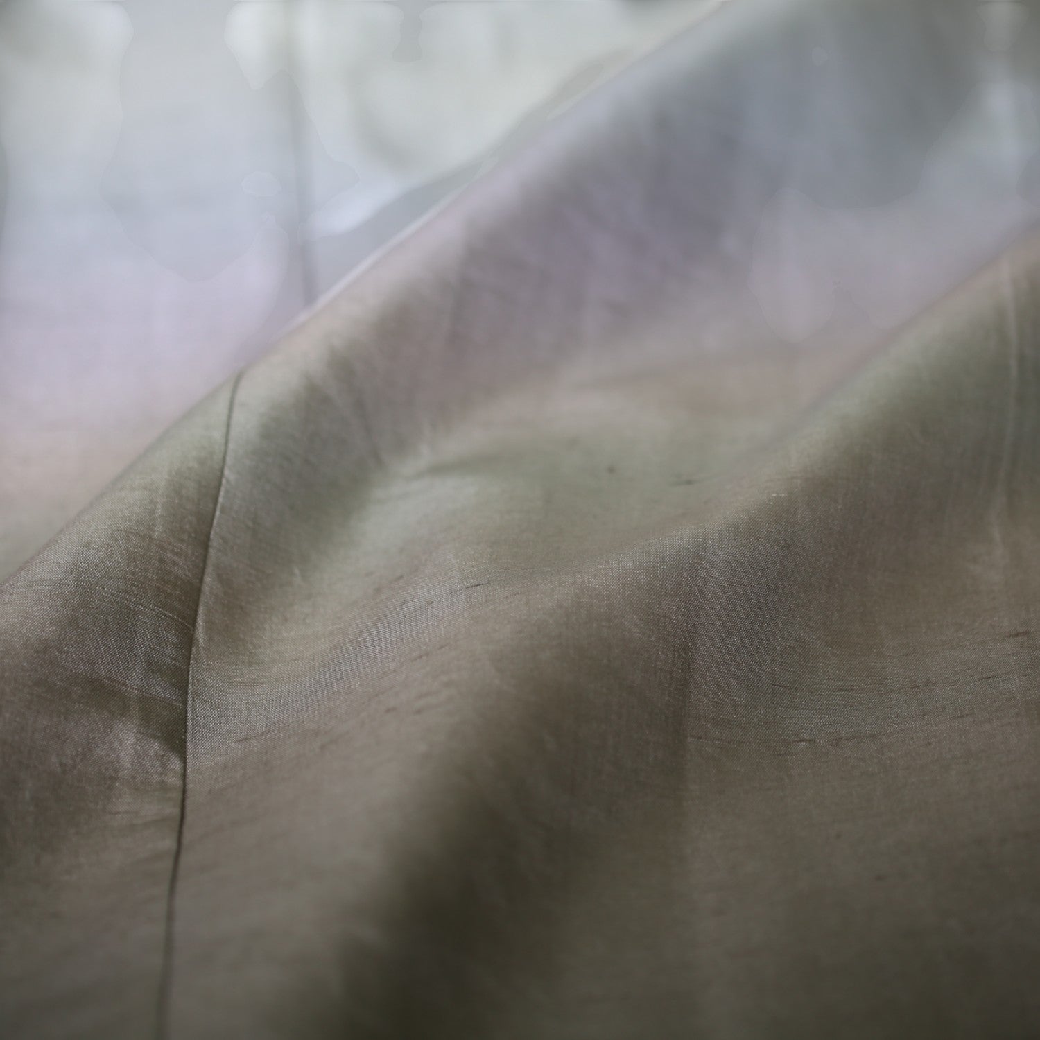 Ushiku Tsumugi silk shirts that exude traditional beauty