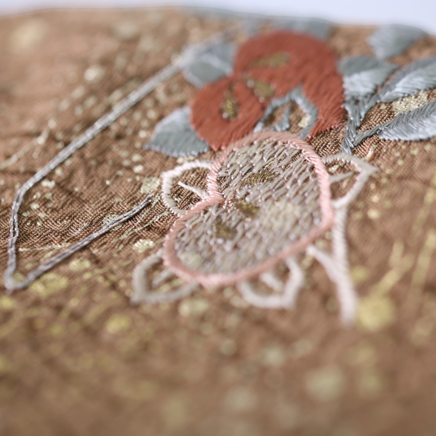 Ushiku Tsumugi silk shirts that exude traditional beauty