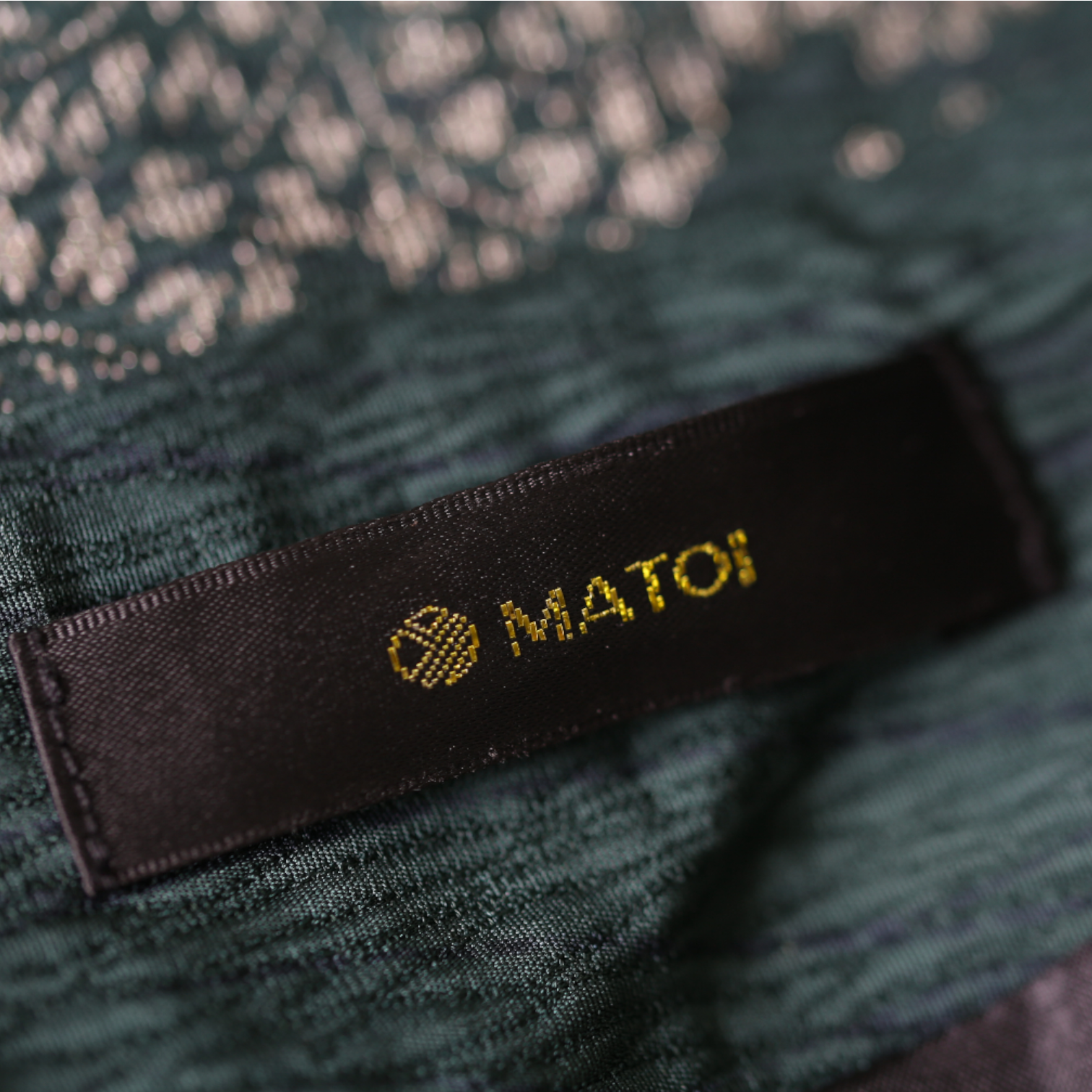 鳳凰が舞う絞り草花模様ブルゾン