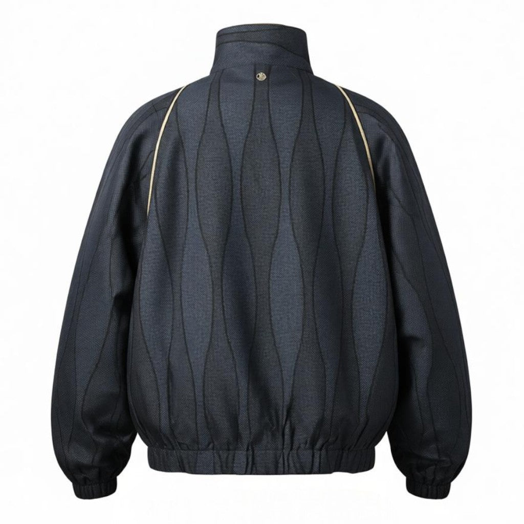 深い藍色の立涌柄ブルゾン