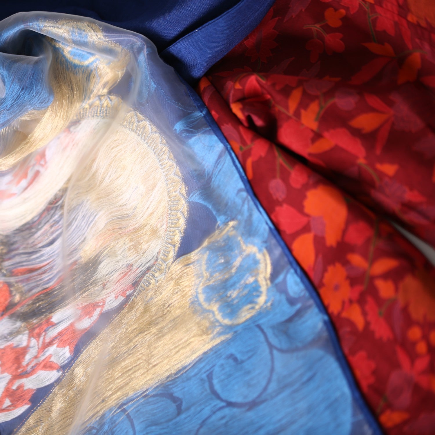 和モダン唐花模様紬と華文袋帯のパンツ