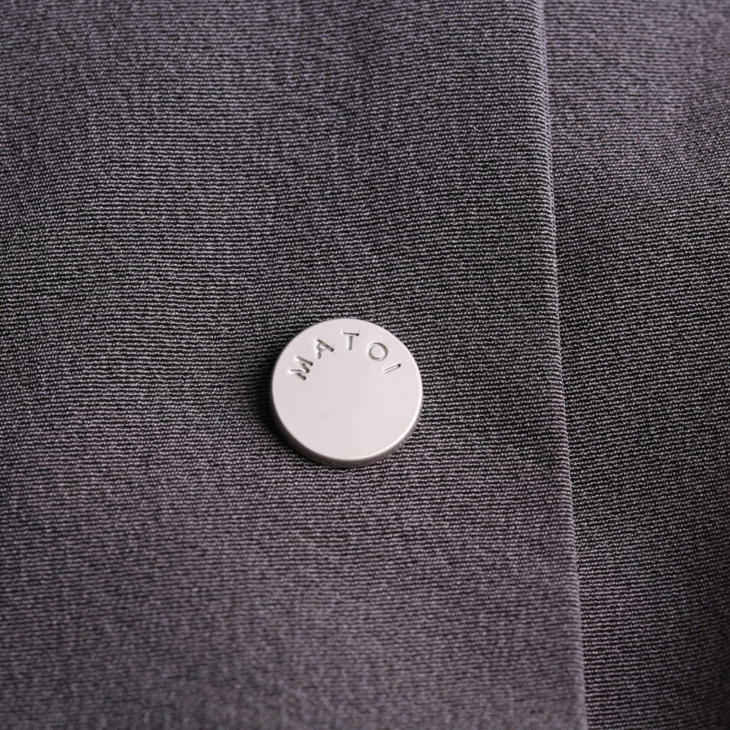 流水草葉の訪問着で綴る、至高のモダンコート