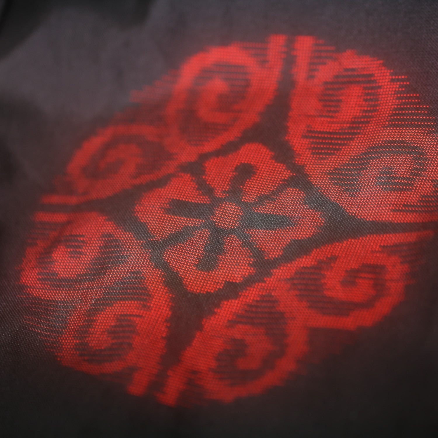 黒紅モダンコート