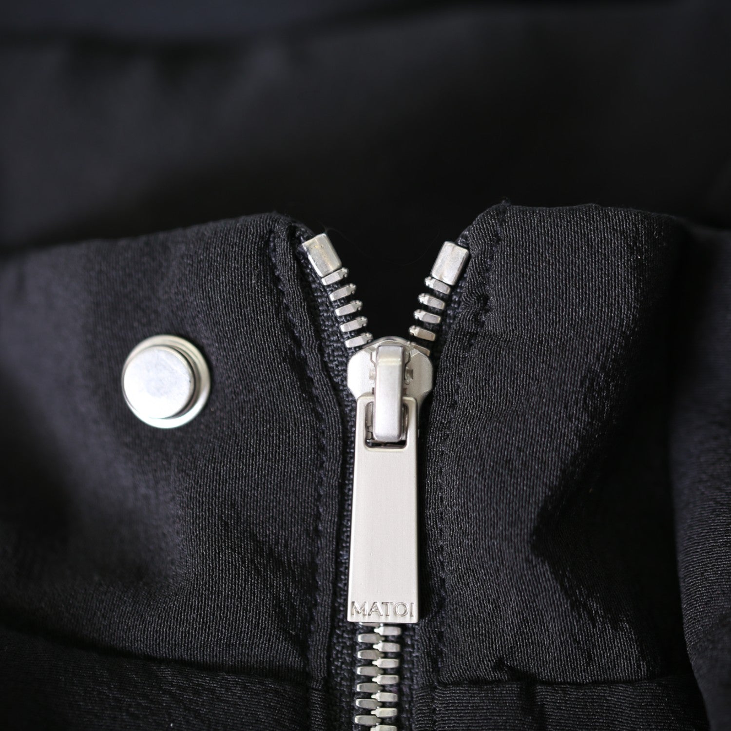 Jet black crane embroidered coat