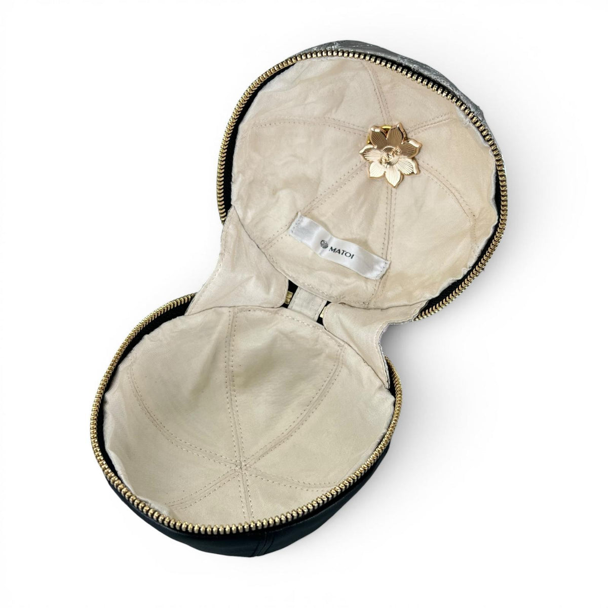九百錦プラチナ箔と革が織りなす至高のMari Bag