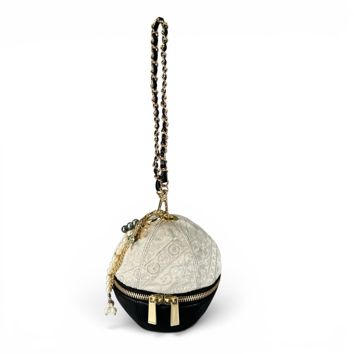 九百錦プラチナ箔と革が織りなす至高のMari Bag