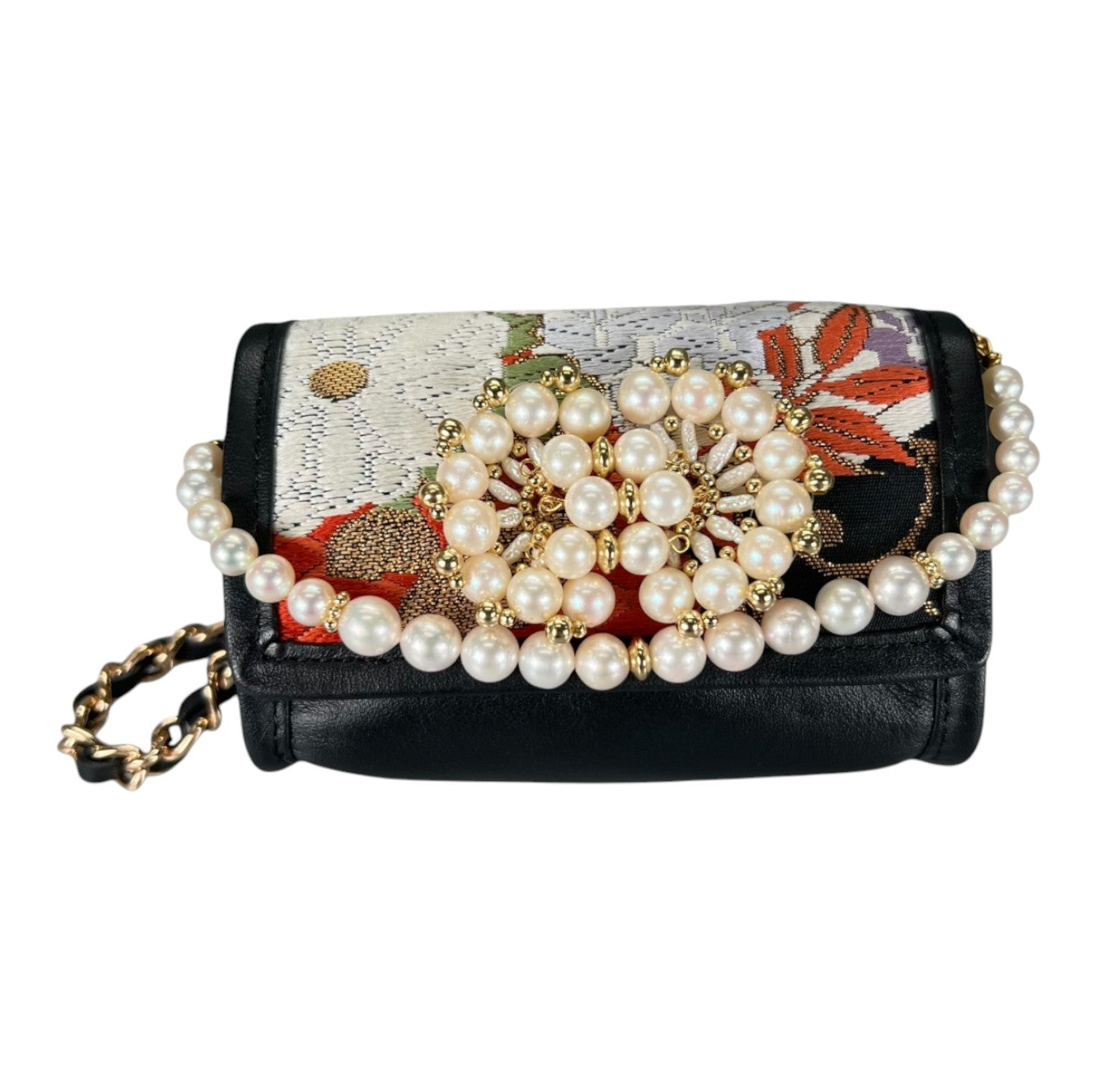 「丸紋藤牡丹」帯と真珠のMicro bag