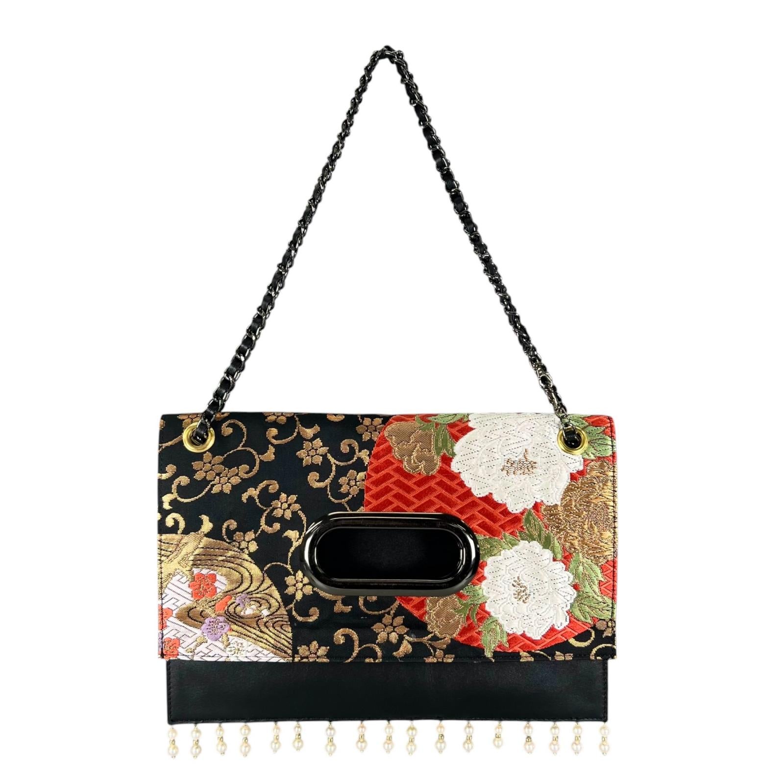 藤紋の輝きを纏う、ヴィンテージ帯のClutch bag