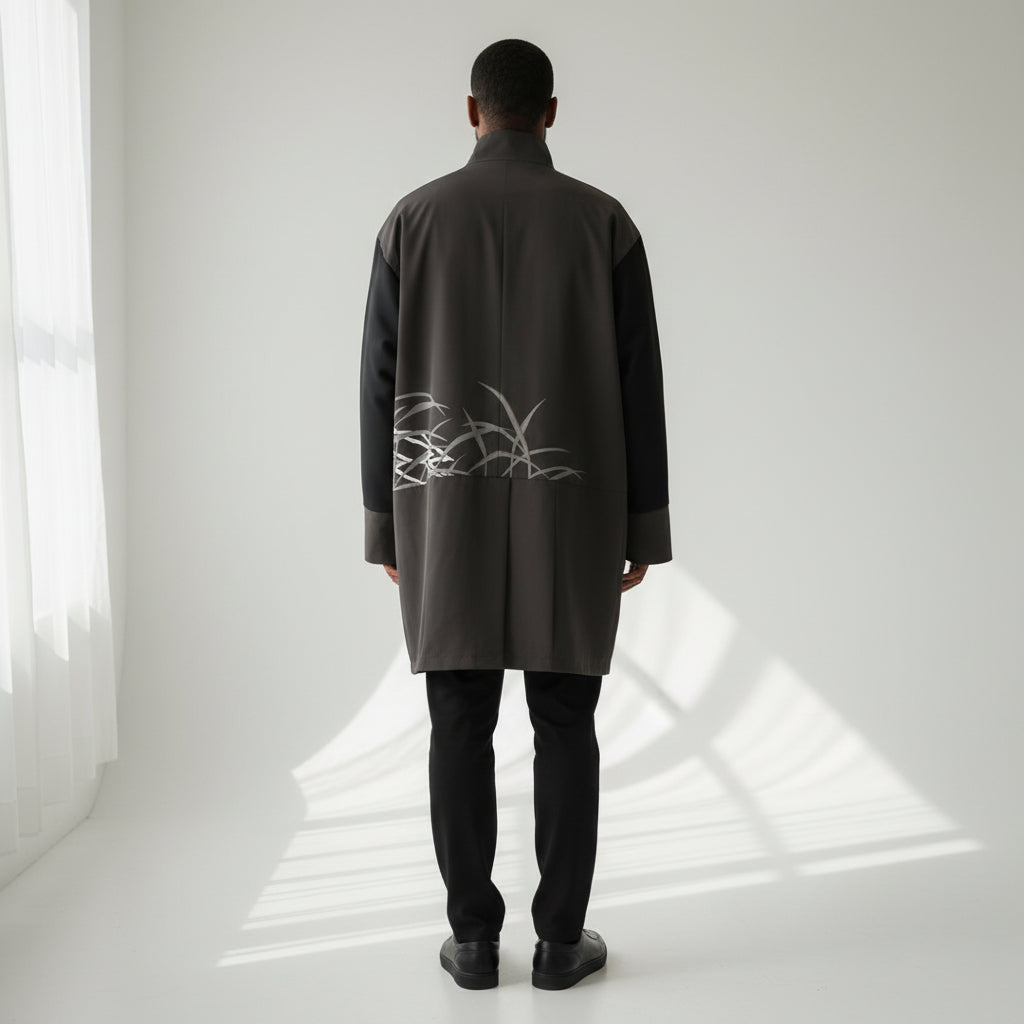 A supreme modern coat, crafted with Ryusui Kusaba's visiting kimono