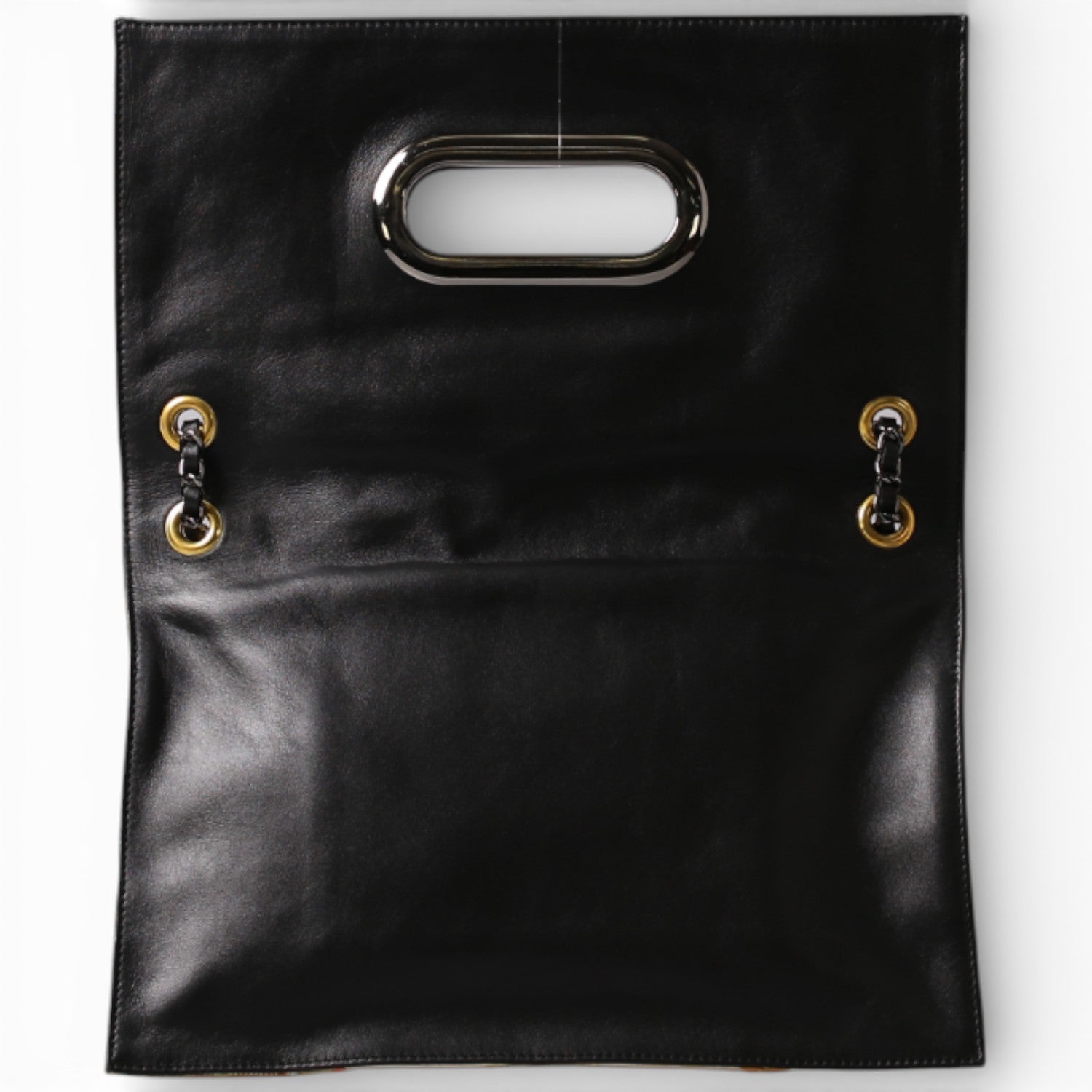 クラッチバック