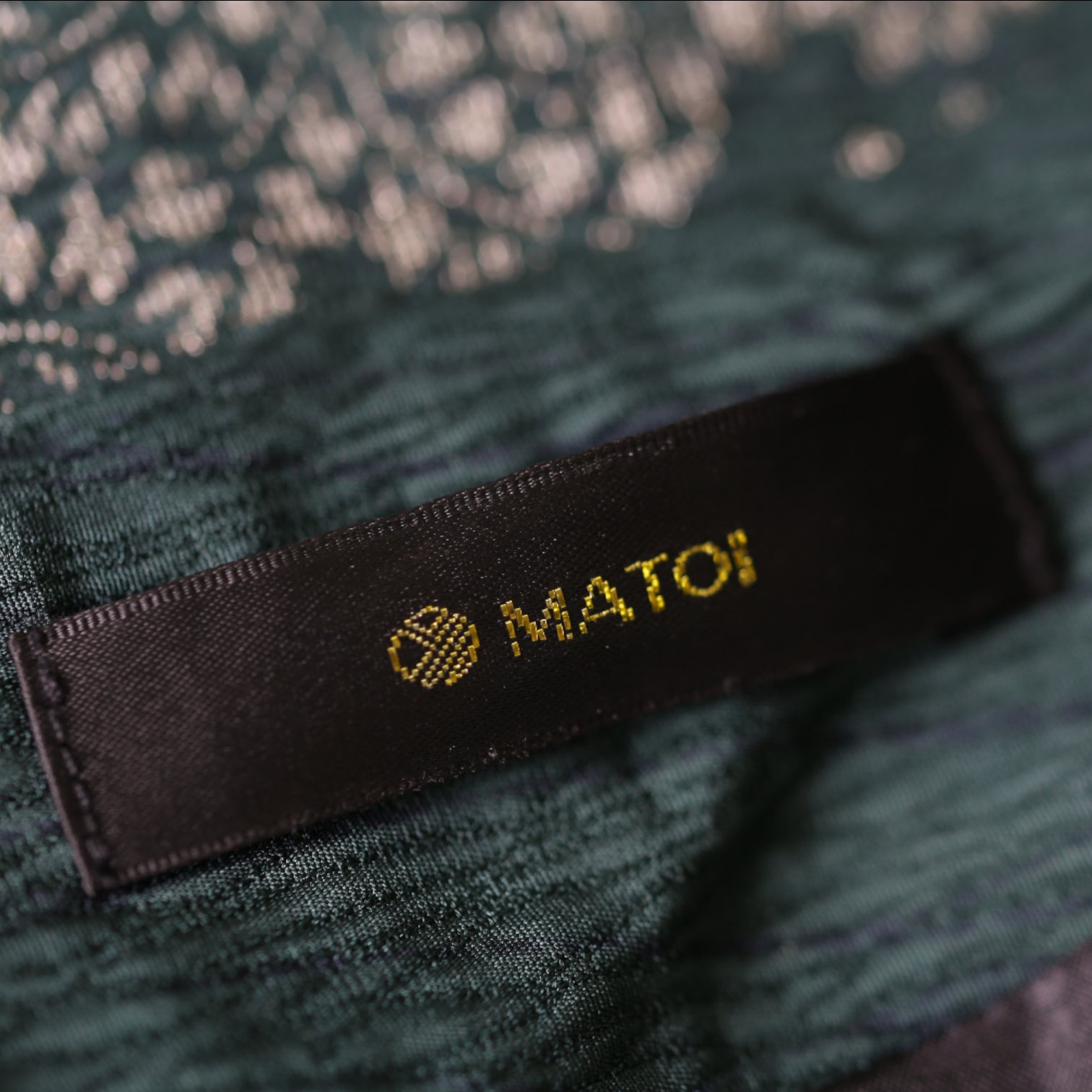 鳳凰が舞う絞り草花模様ブルゾン