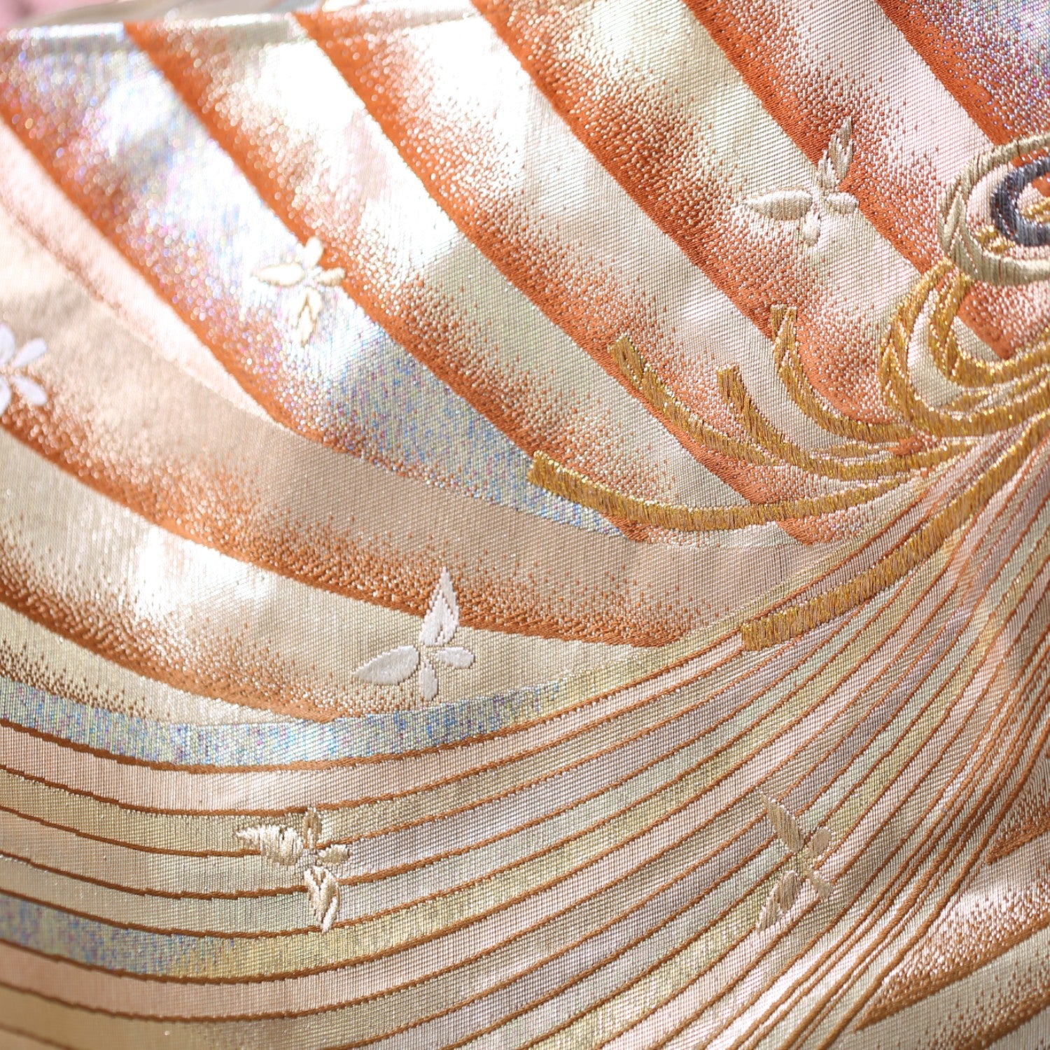 特別な一着 蝶が舞う和モダンパンツ