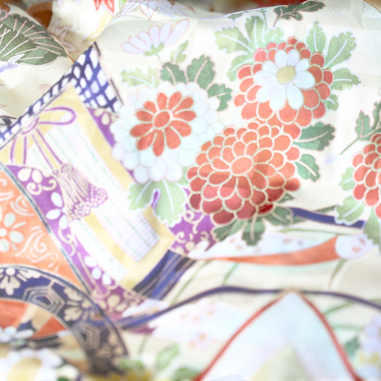 束ね熨斗と御所車の華やぎパンツ